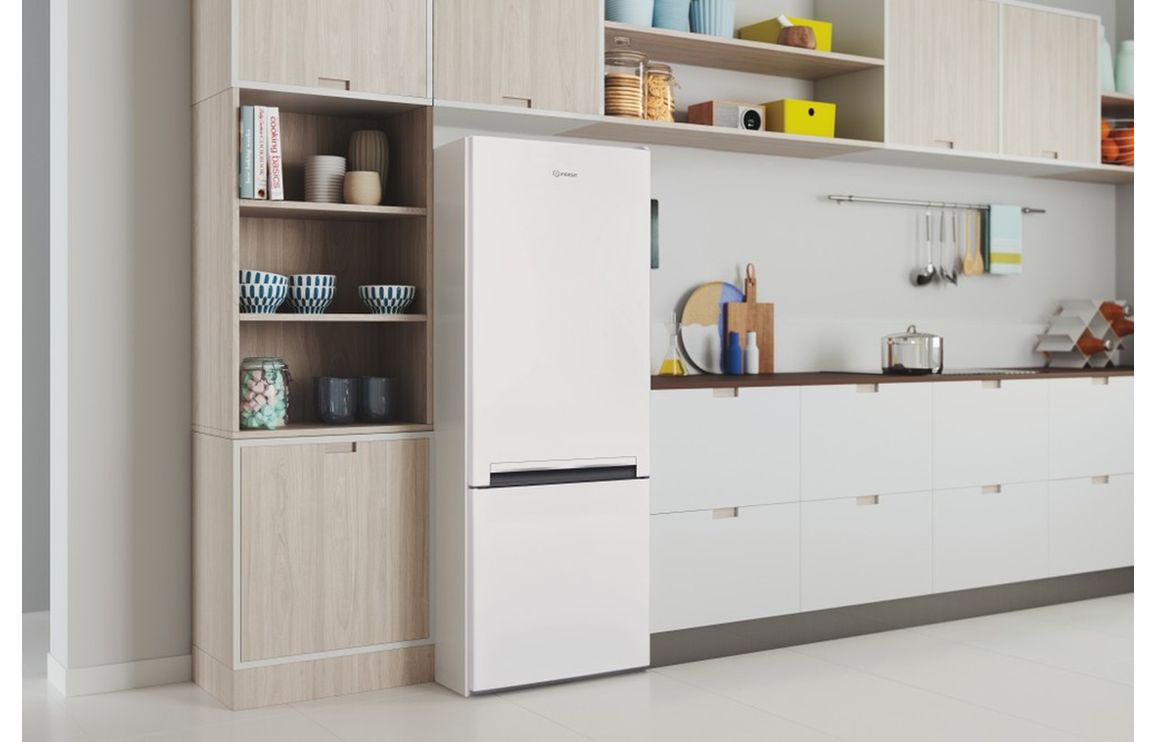 Indesit LI6 S2E W UK F/S Low Frost 70/30 Fridge Freezer - White