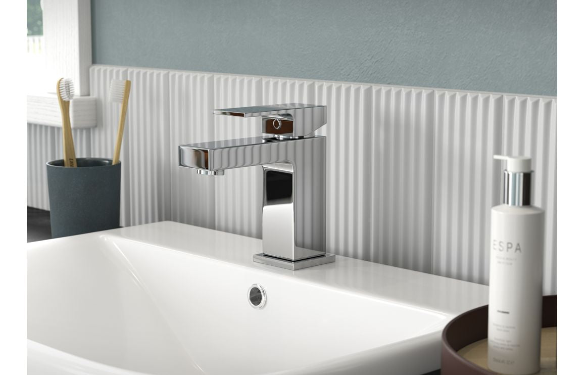 Kura Bath/Shower Mixer &amp; Shower Kit - Chrome