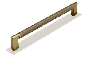Venice Handle, Aged Brass, 192mm centres