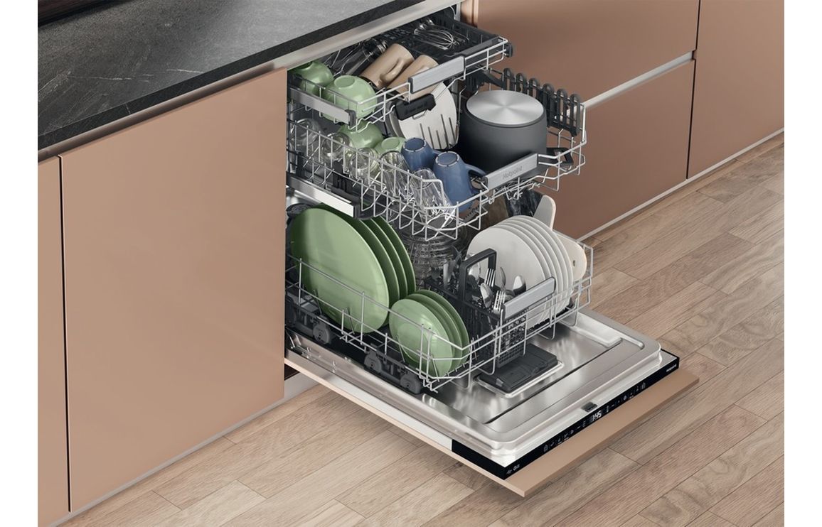 Hotpoint H8I HT59 LS UK F/I 14 Place Dishwasher