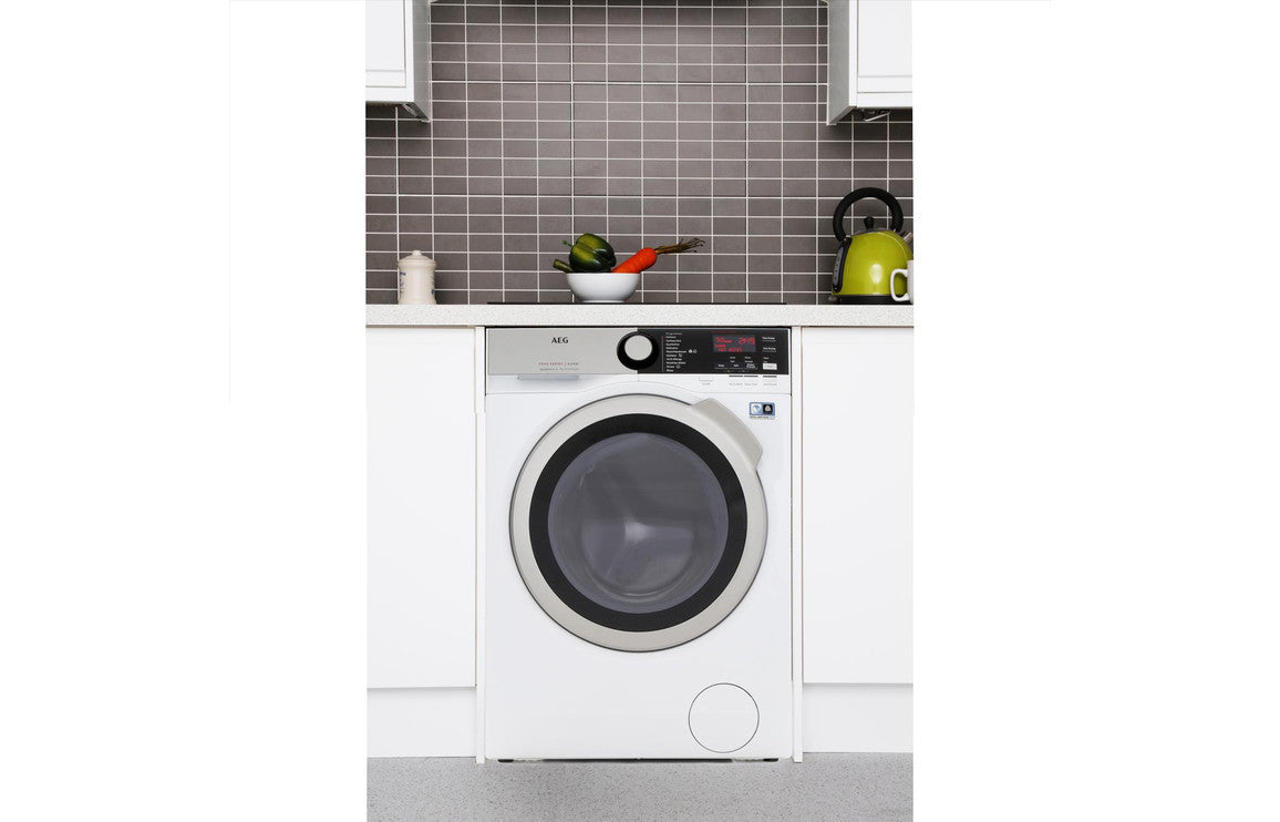 AEG L7WEE965R F/S 9kg 1600rpm Washer Dryer - White